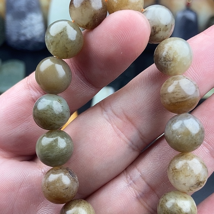 和田玉未镶嵌珠宝奇石