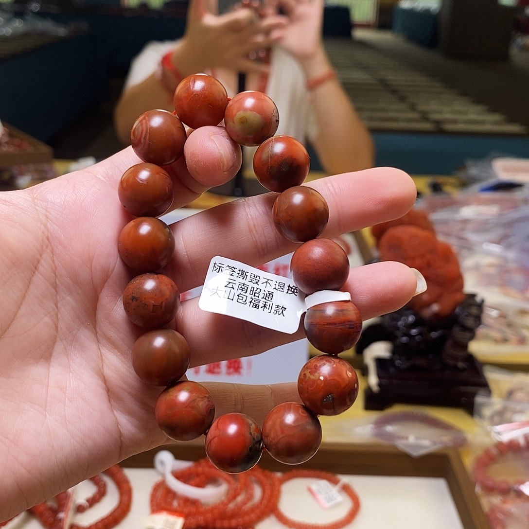 南红玛瑙未镶嵌手链