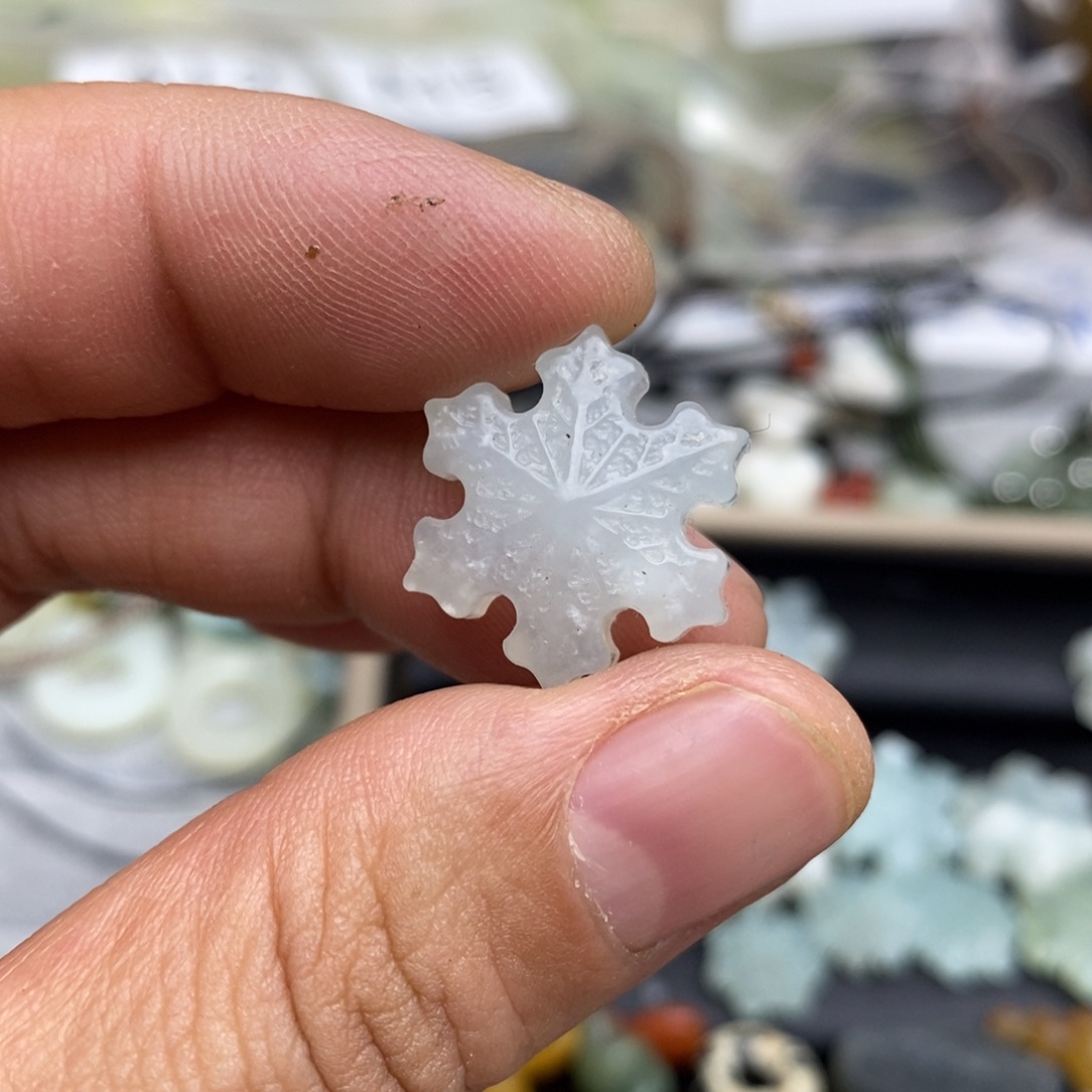 岫玉纯天然岫玉假一赔十，手链绳子未镶嵌