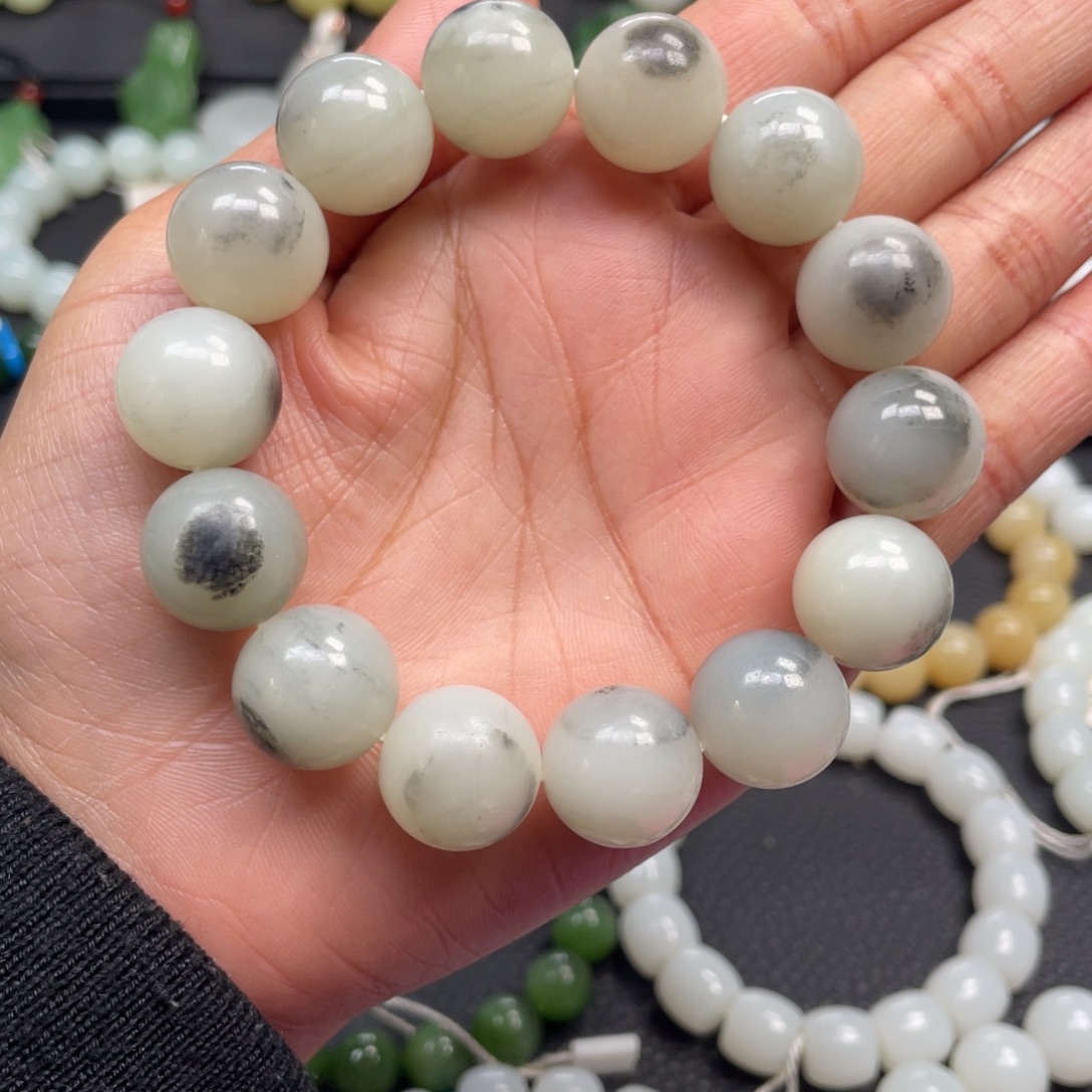 和田玉未镶嵌手链