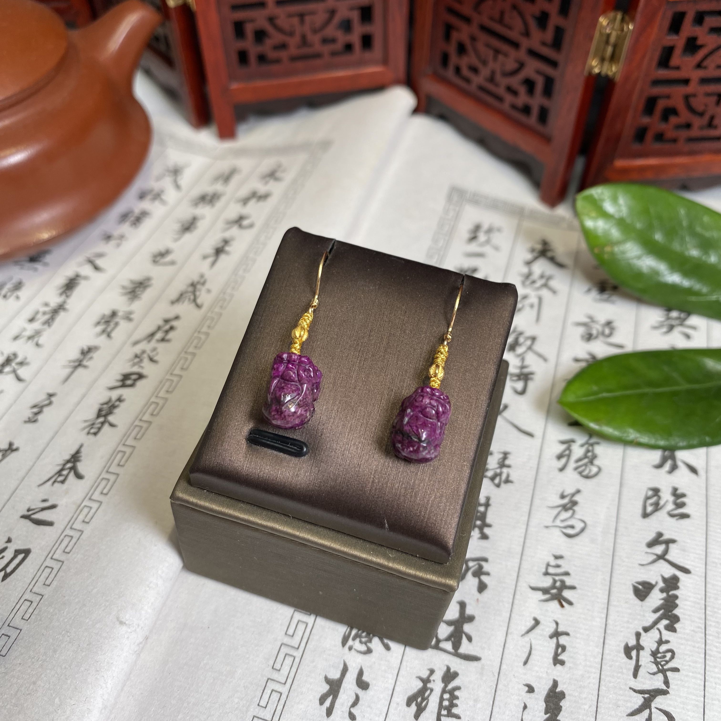 南非老矿料苏纪石舒俱来貔貅耳饰18K耳钩多样性发一S877宽8+厚8+