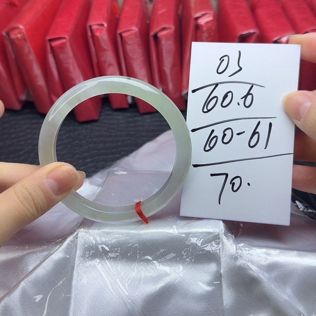 未镶嵌手镯翡翠3