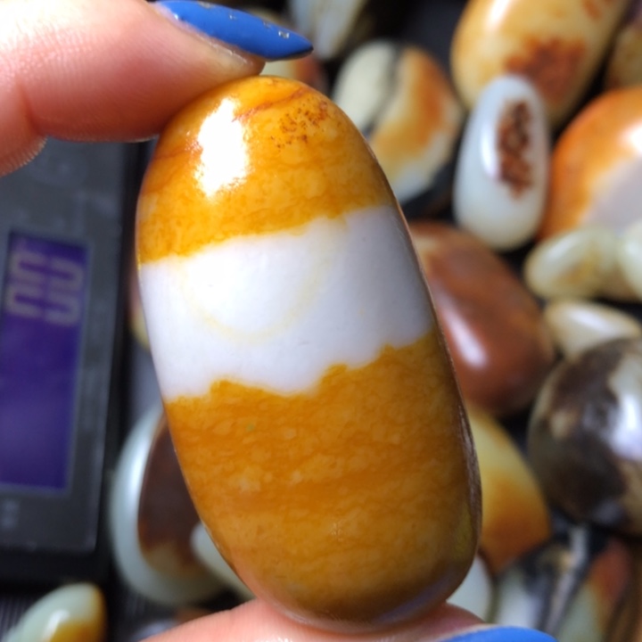 和田玉未镶嵌珠宝奇石