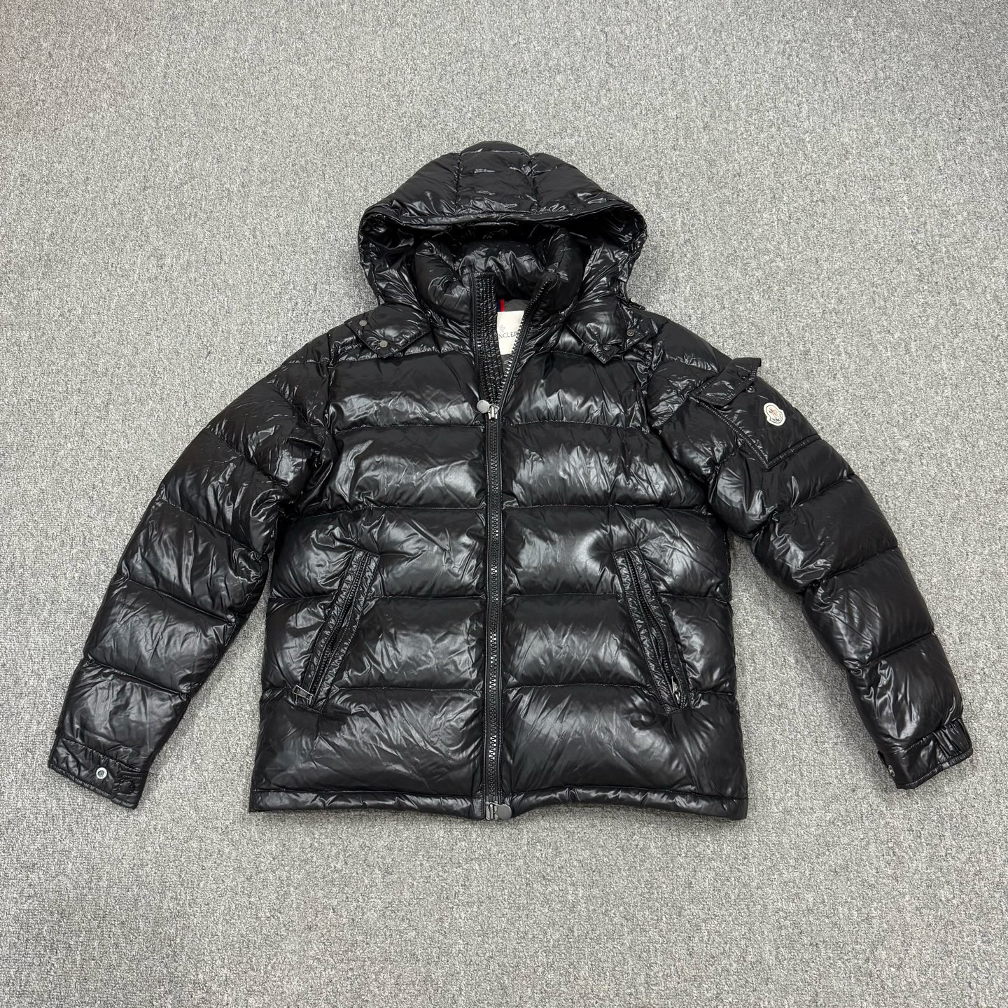 99新 MONCLER 16548921 Moncler蒙口 黑色maya羽绒服外套 4码99新