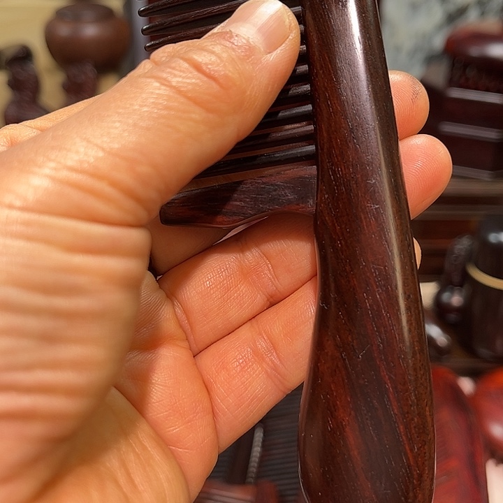 黄花梨/降香黄檀红木插齿梳子