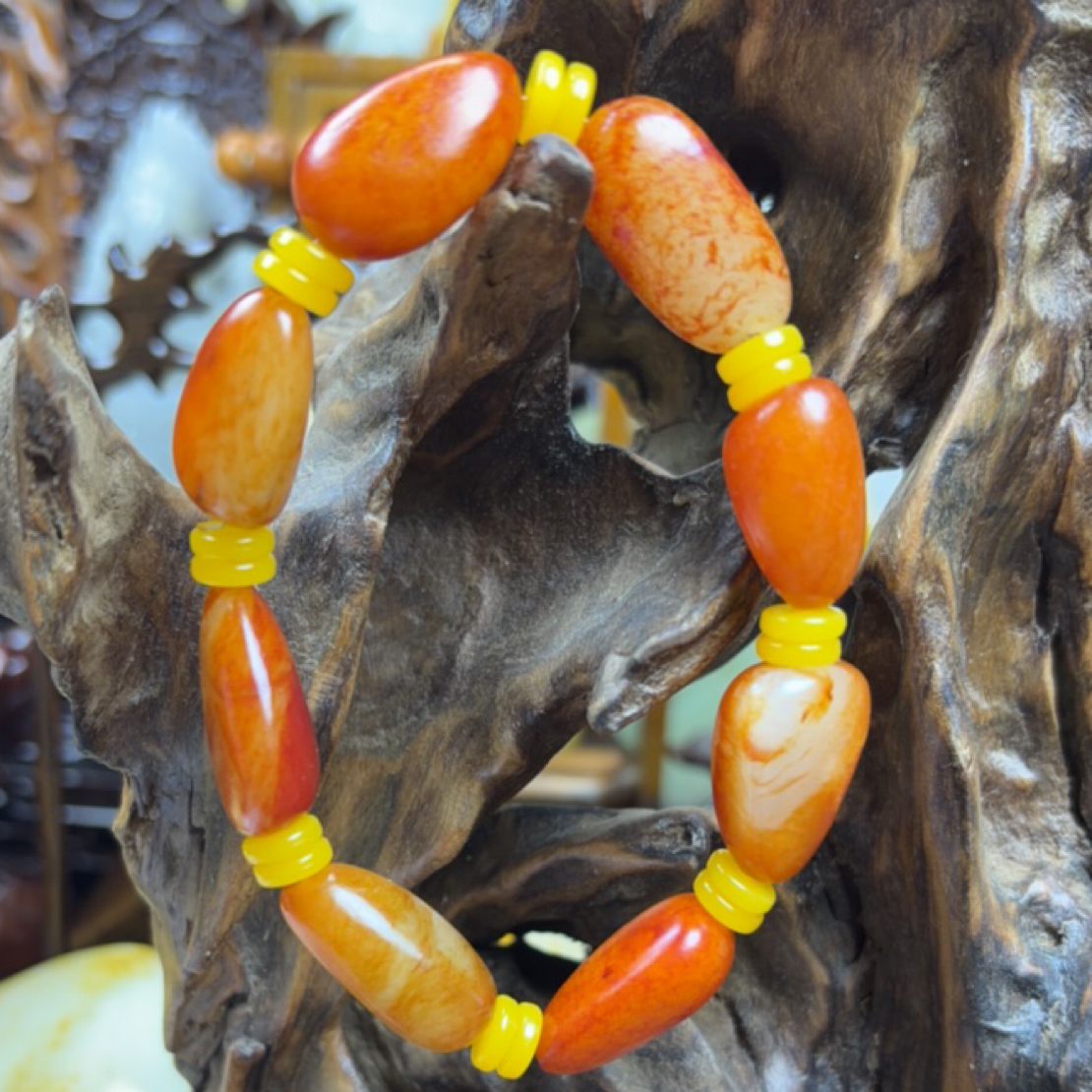 新疆和田玉，53克.手串