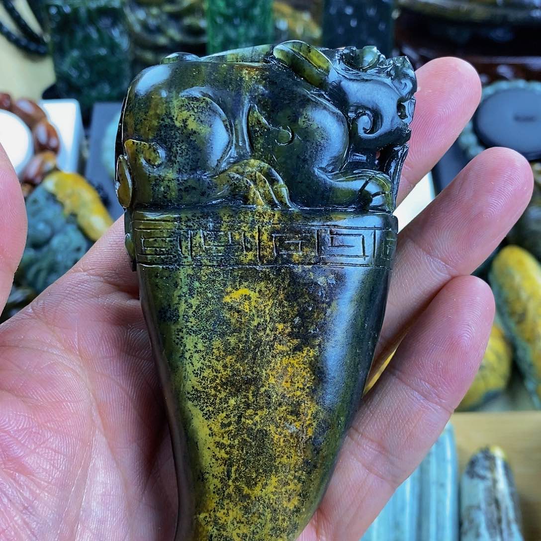 岫岩河磨玉（透闪石质玉）手把未镶嵌