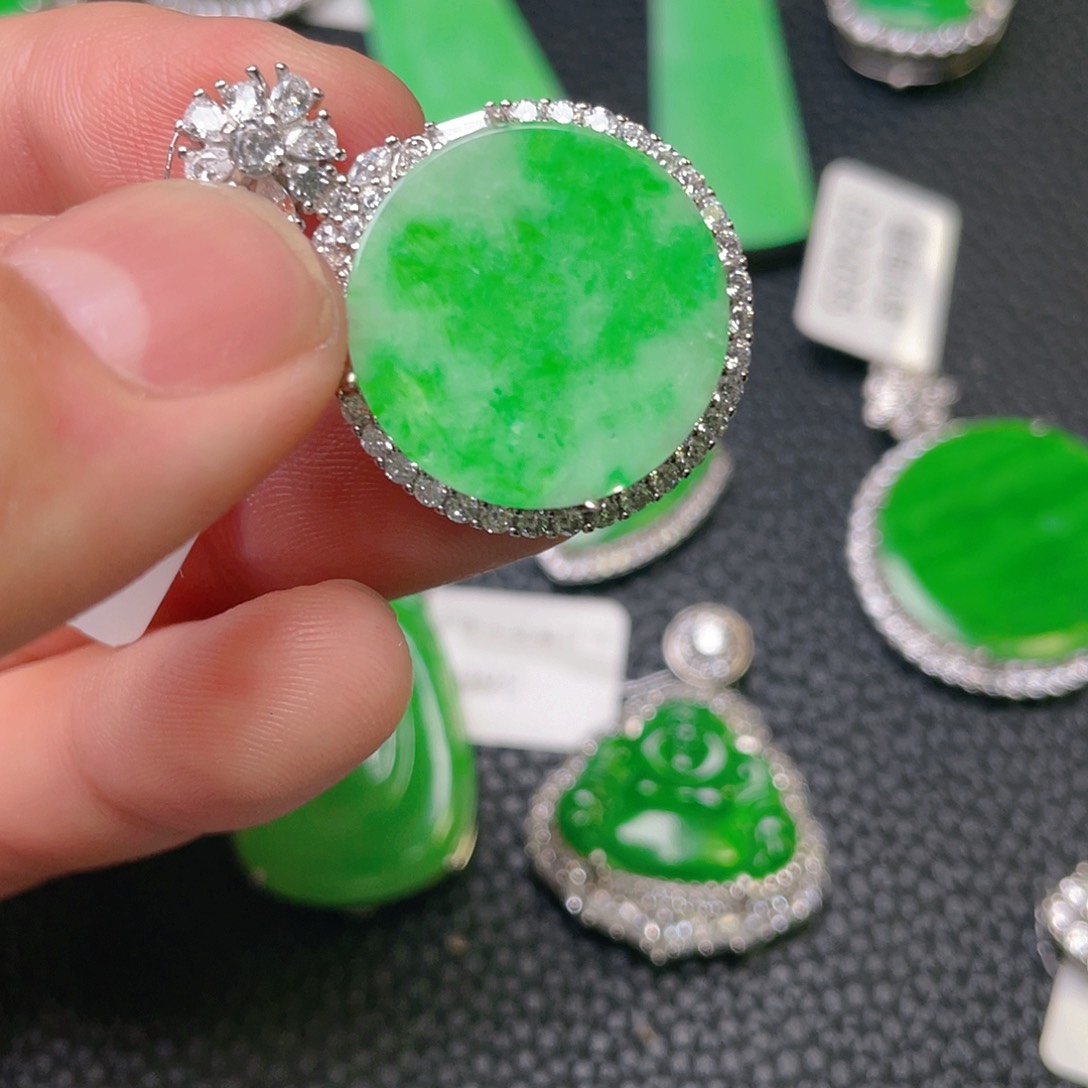 【闪购商品】翡翠吊坠(不含链)银S925镶嵌