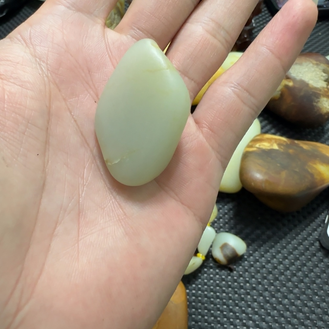 和田玉（糖玉）挂件未镶嵌家**贵