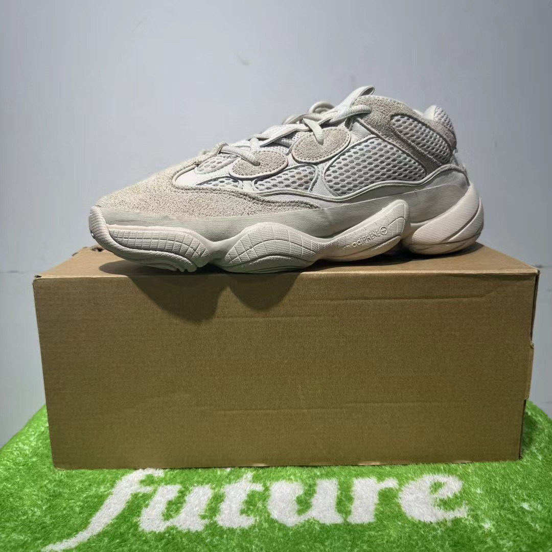 95新 adidas/阿迪达斯 42.5码 二手95新 yeezy500 米白 原盒 