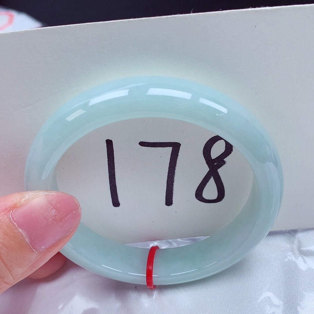 翡翠未镶嵌手镯翡翠