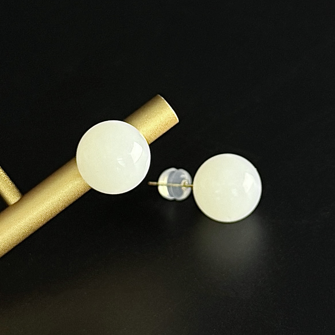 V姐|心选|俄白圆珠耳钉 12mm-18K金 ZHY674