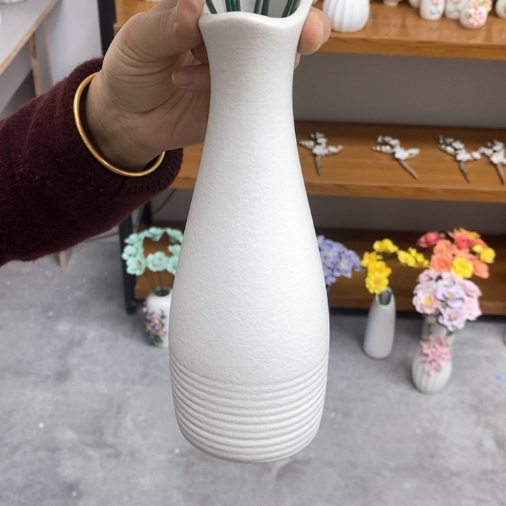 摆件小***妈陶瓷材料的分类与