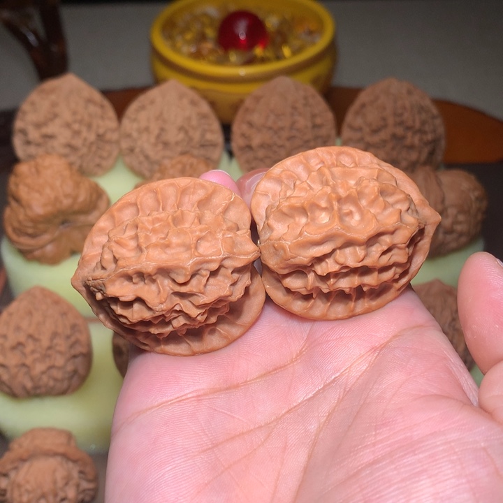 文玩核桃把件龙鳞