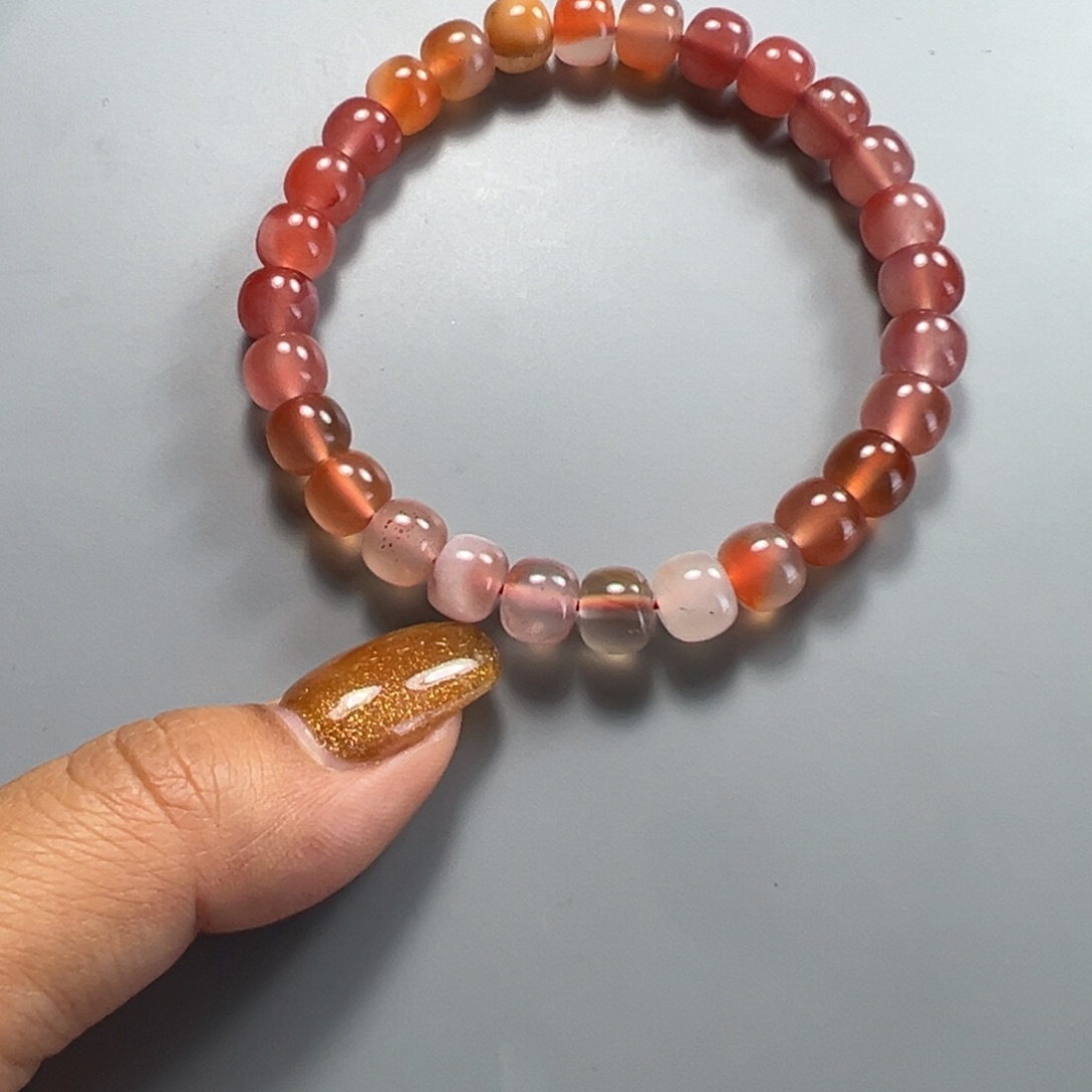 南红玛瑙手串7x8未镶嵌