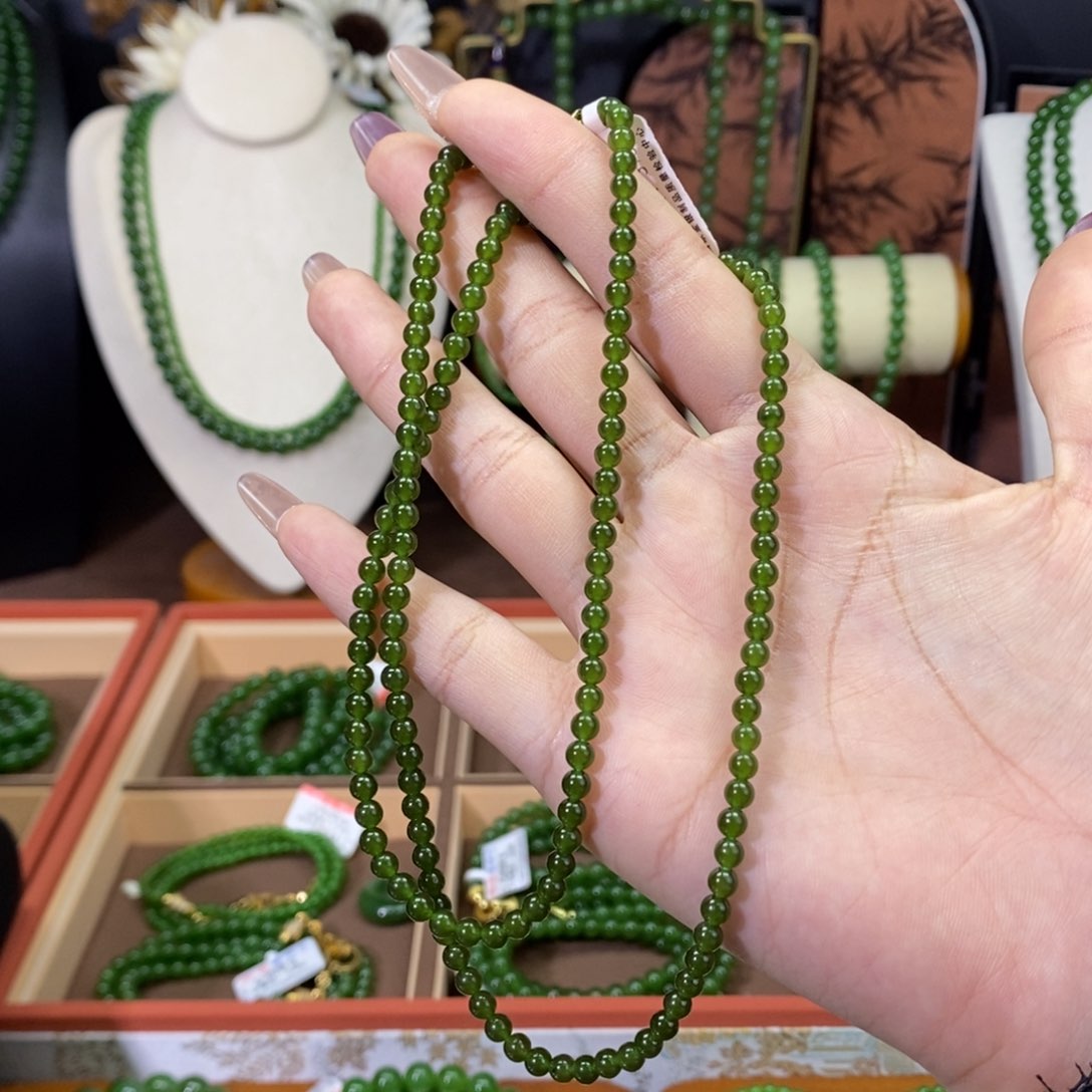 和田玉（碧玉）颈饰未镶嵌4