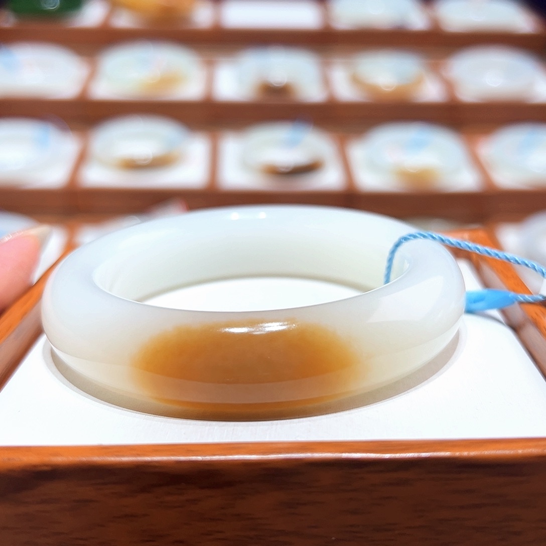 和田玉手镯57/56未镶嵌