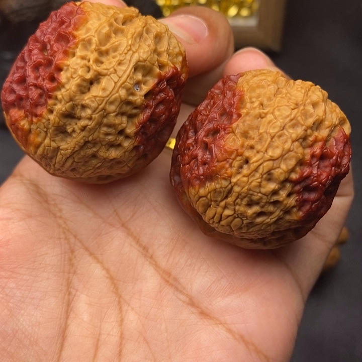 把件文玩核桃44尺66克牡丹绣球