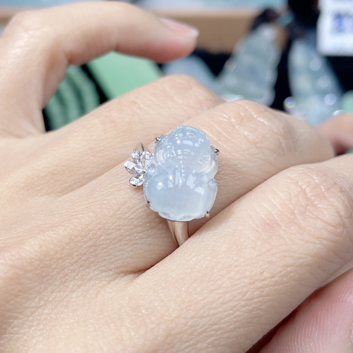 【闪购商品】翡翠戒指18K金镶嵌翡翠