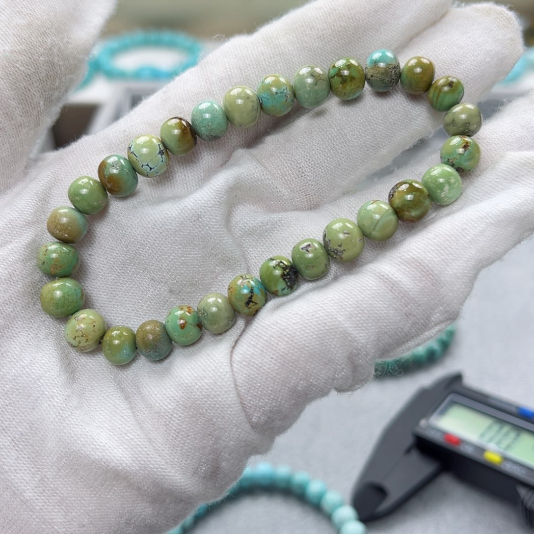 绿松石绿松石未镶嵌