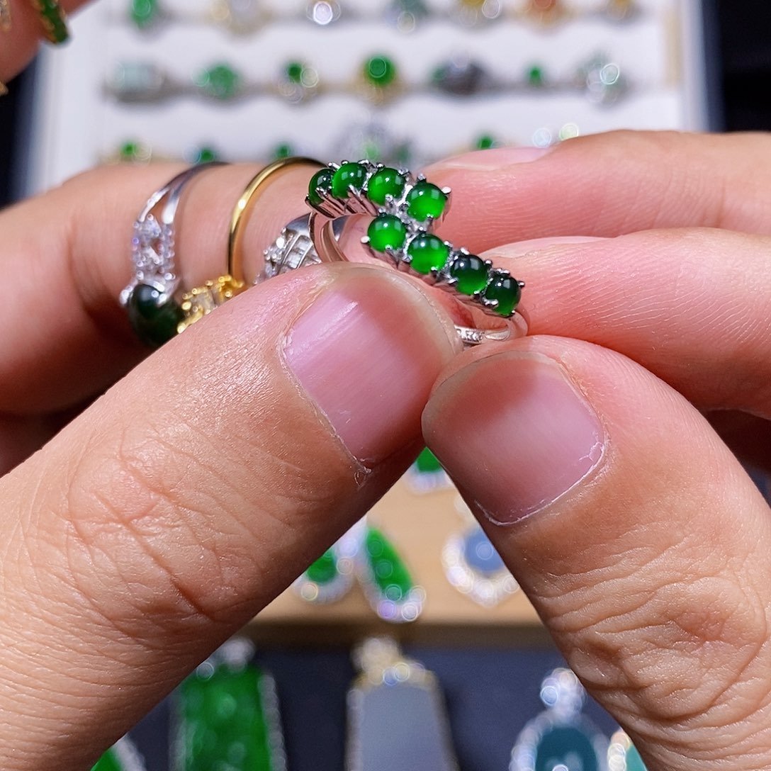 银S925镶嵌戒指翡翠碌**为戒指