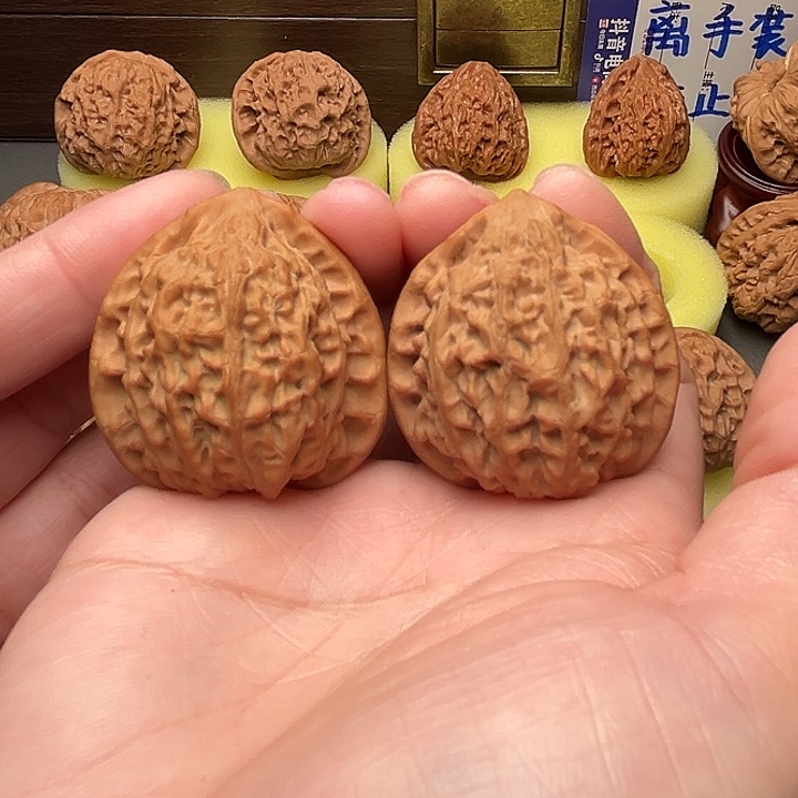 文玩核桃吊坠金牛38全