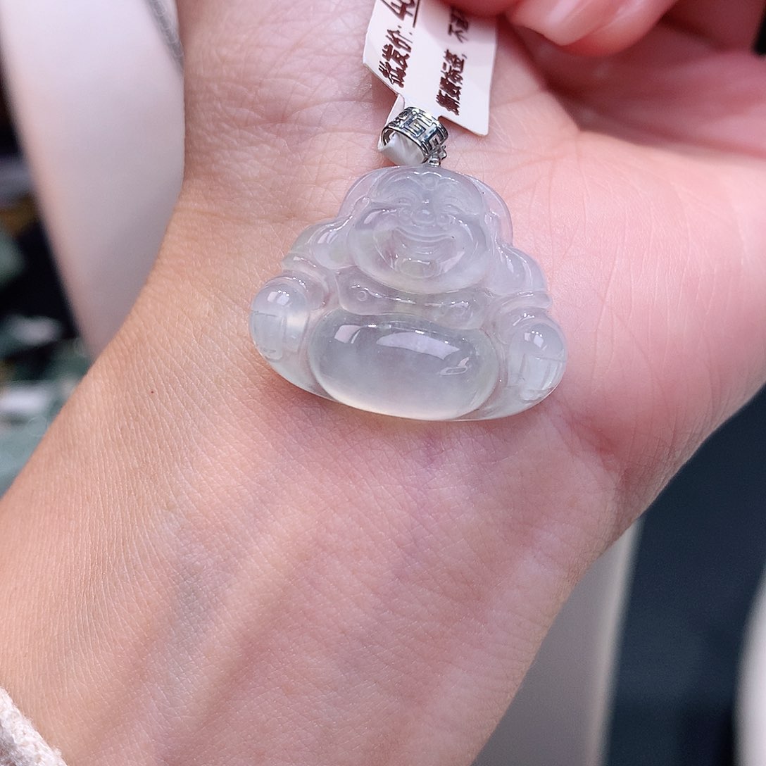 颈饰18K金镶嵌翡翠福利