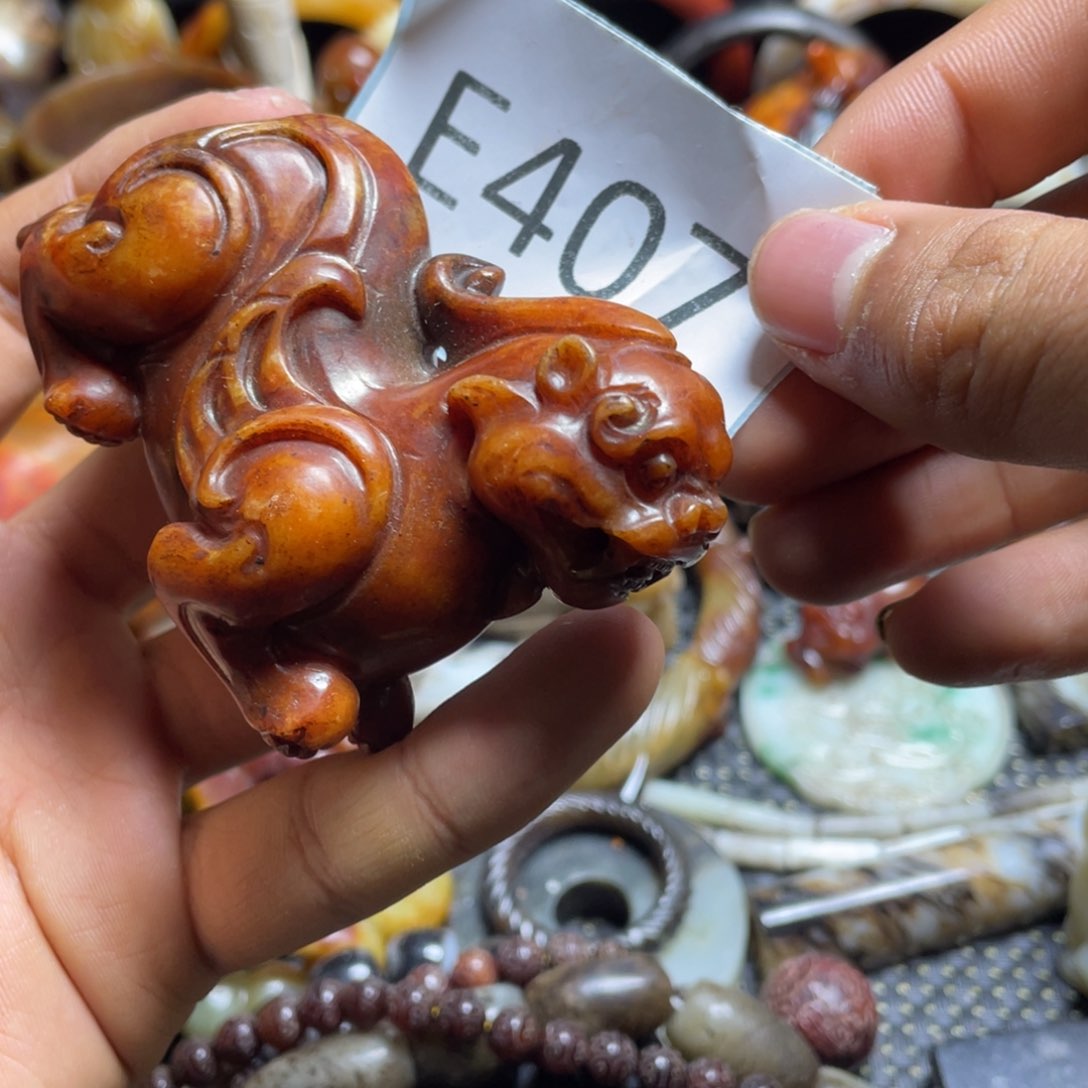 和田玉（糖玉）挂件未镶嵌