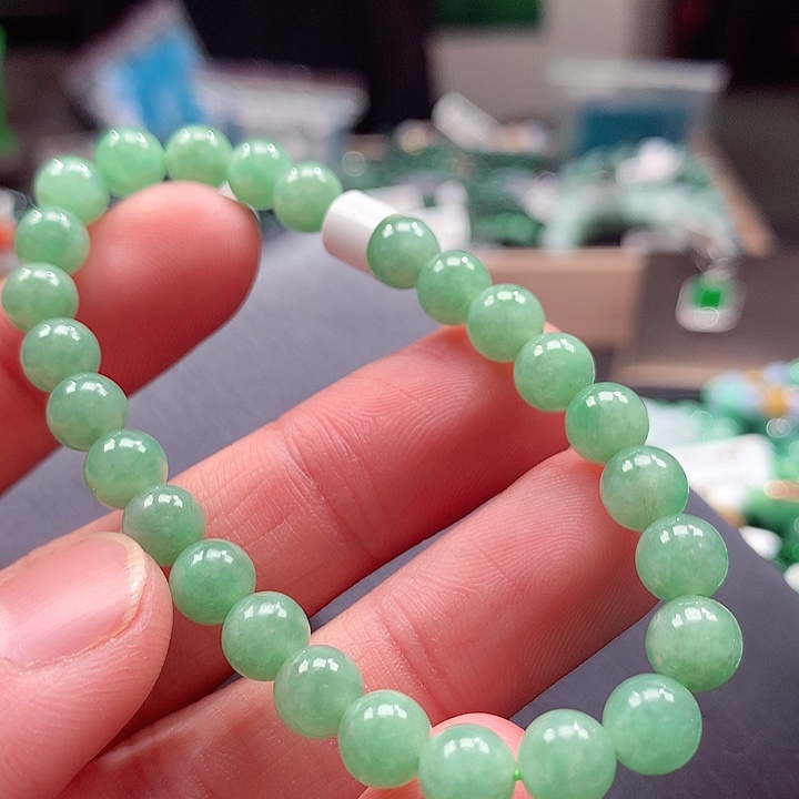 翡翠手链未镶嵌翡翠