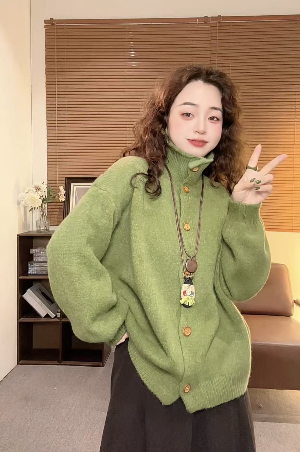 【加倍温暖】2025新款复古减龄百搭高领加厚外套毛衣开衫