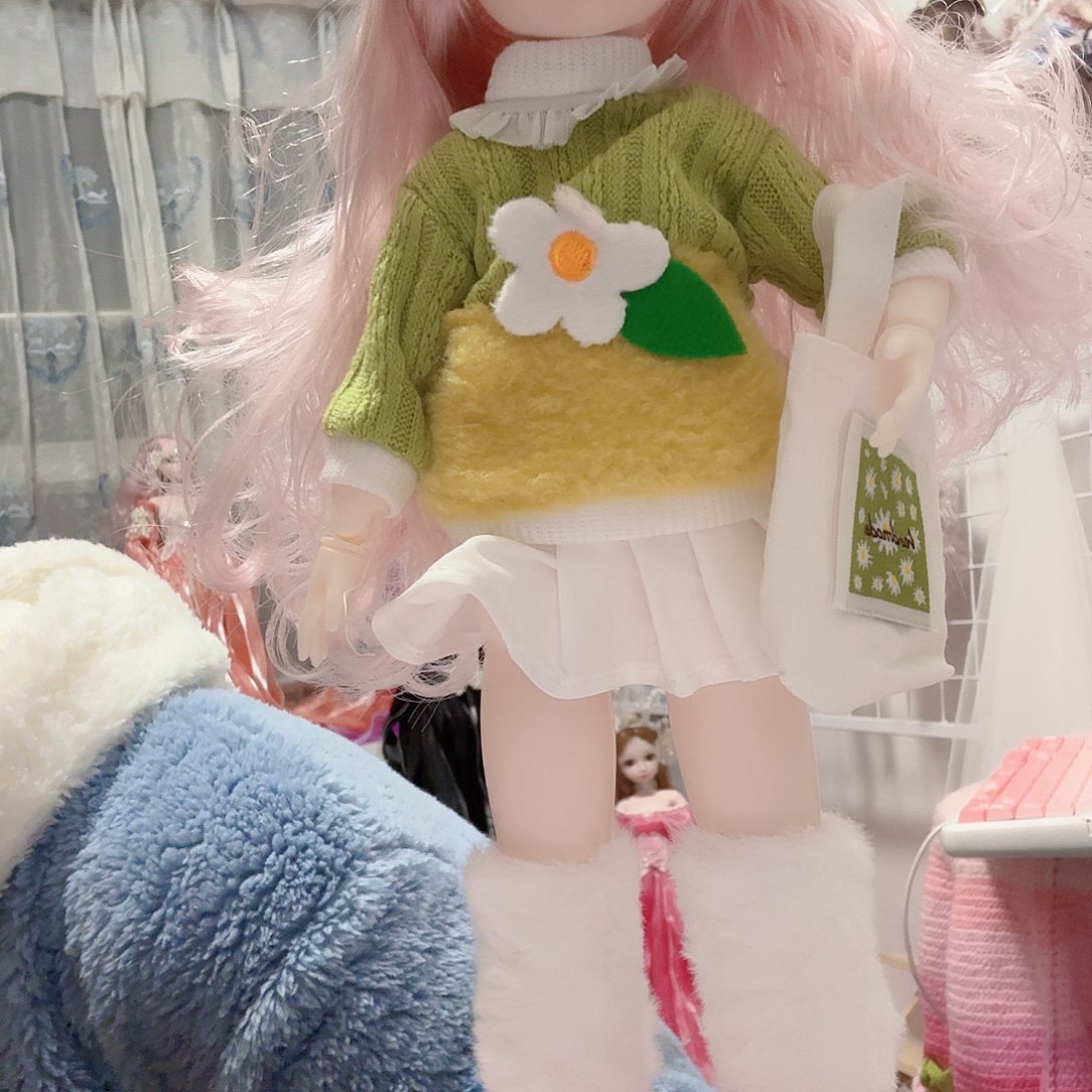 塑料30厘米芭比娃娃衣服可脱