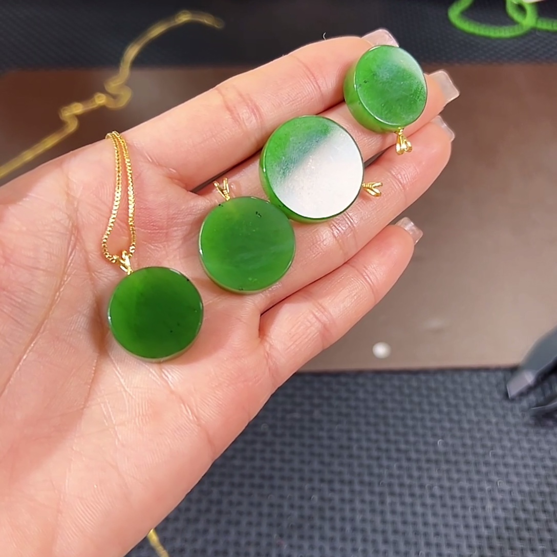 和田玉（碧玉）银S925镶嵌颈饰发其一