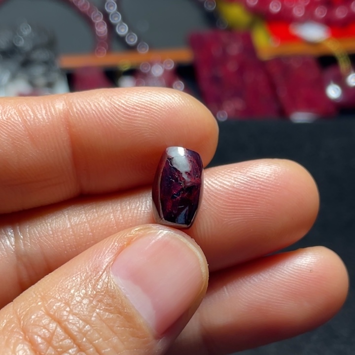 天然辰砂乌砂转运珠2.9克