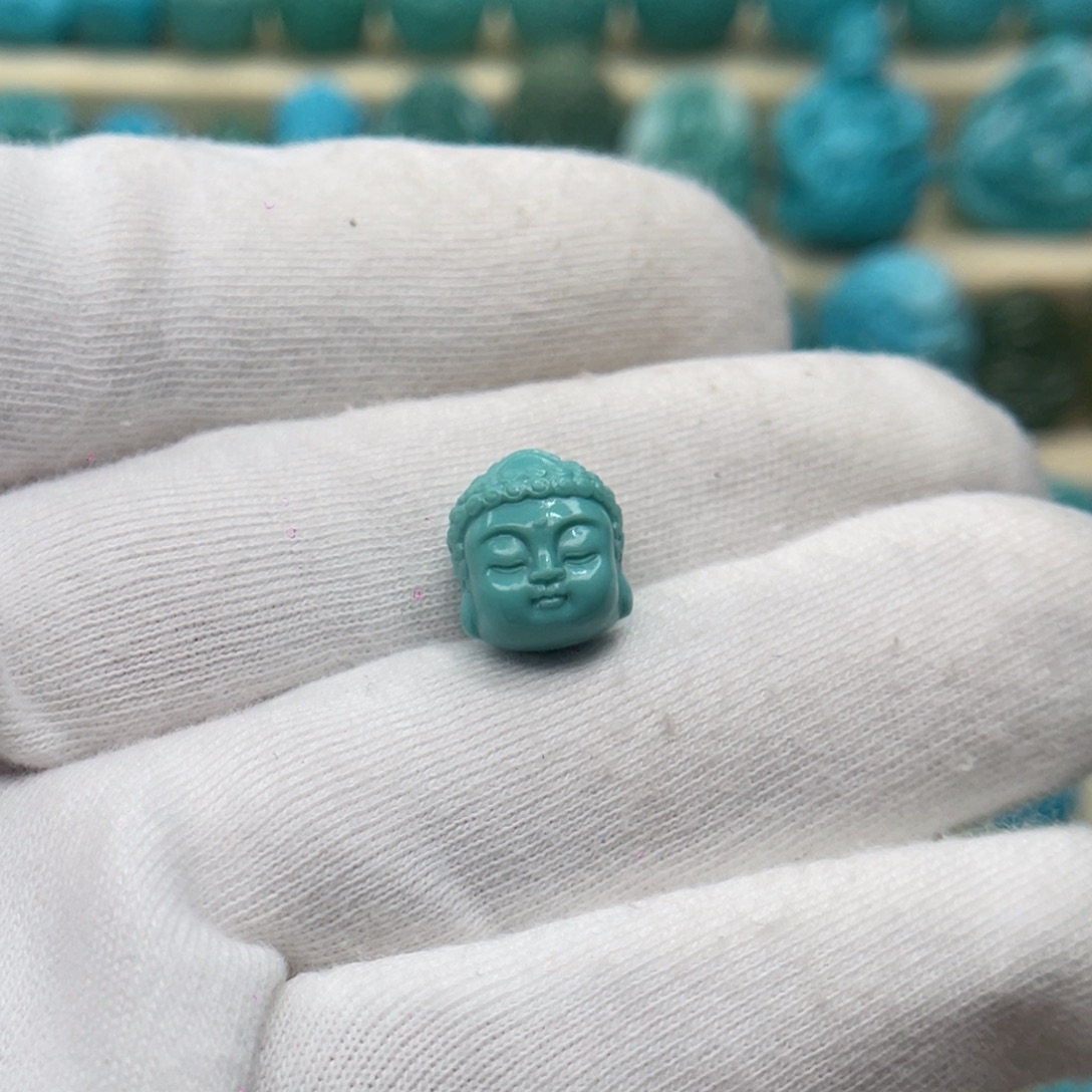 刘***三绿松石未镶嵌颈饰卡10