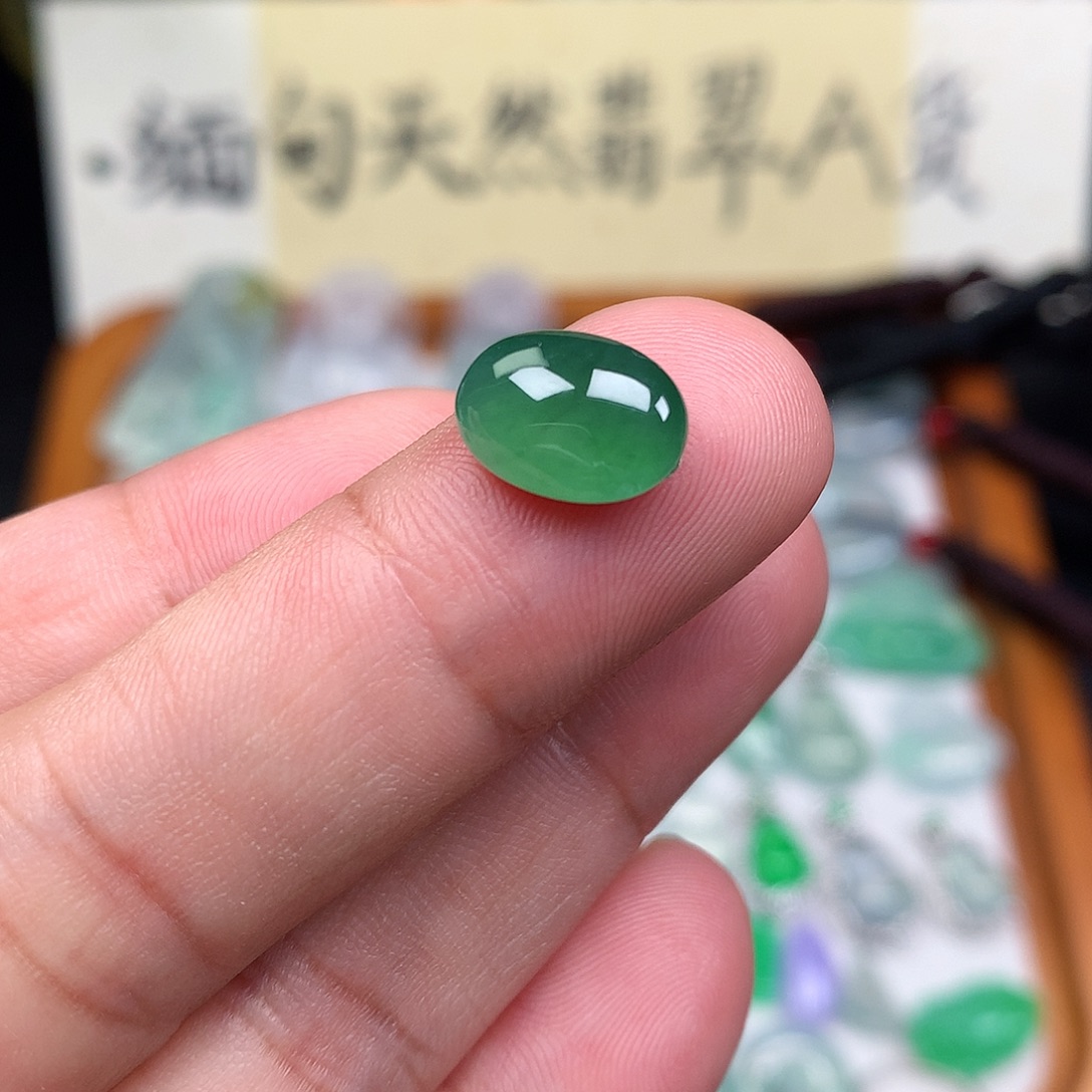 翡翠裸石缅甸天然A货翡翠冰种蛋面