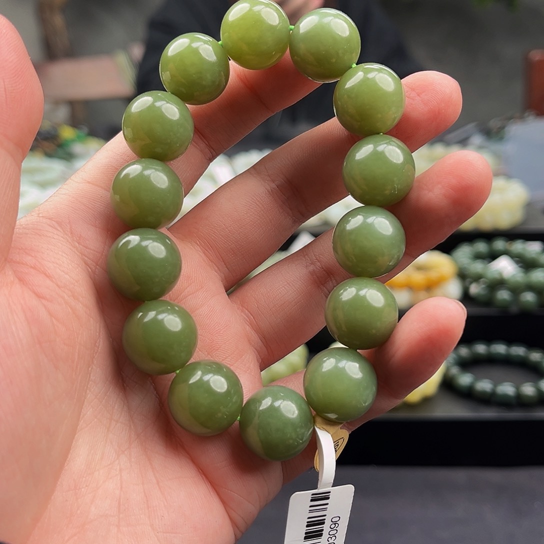 和田玉手串未镶嵌