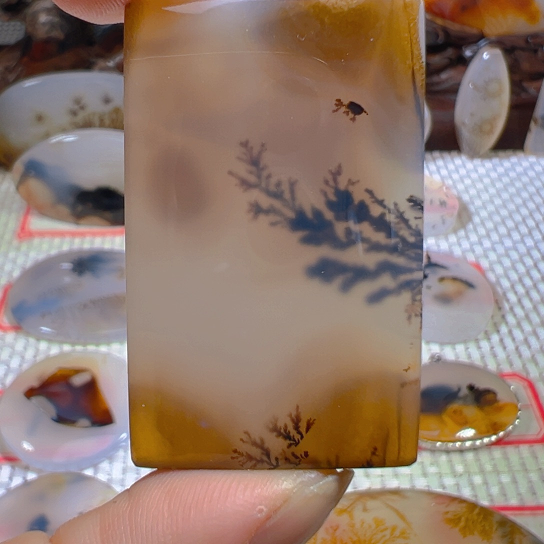 未镶嵌颈饰玛瑙/玉髓