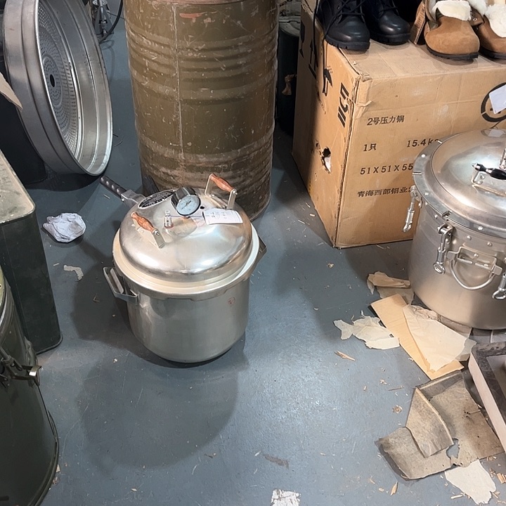 克*两个方形铁皮油桶油桶