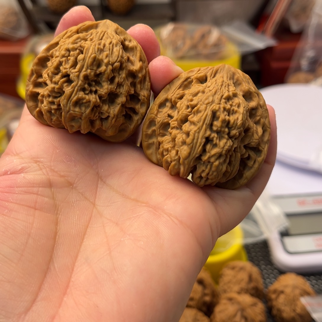 文玩核桃把件清*南疆石