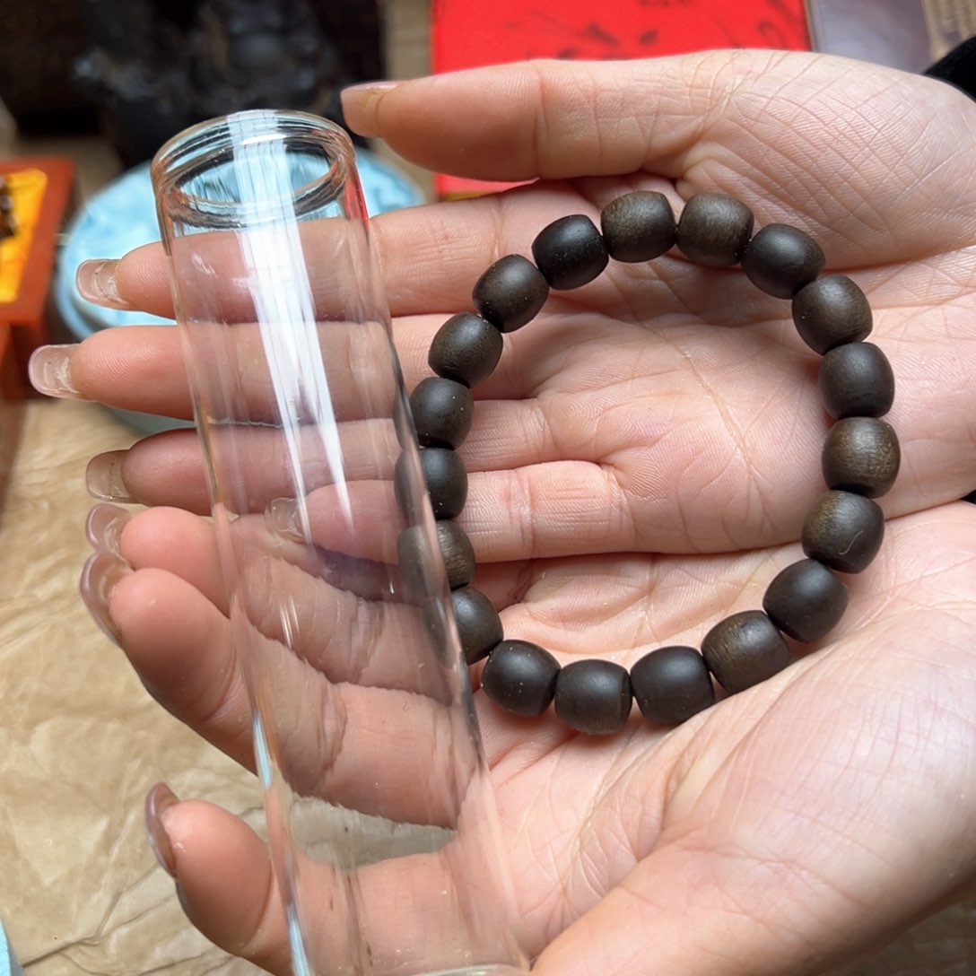 大叶紫檀（黑酸枝木类）