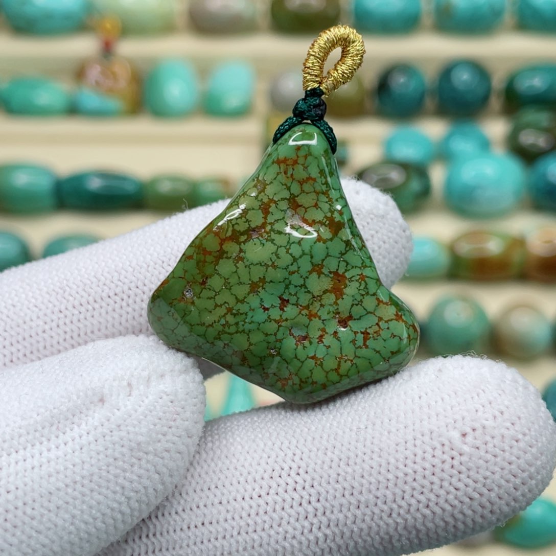 未镶嵌绿松石珠宝奇石