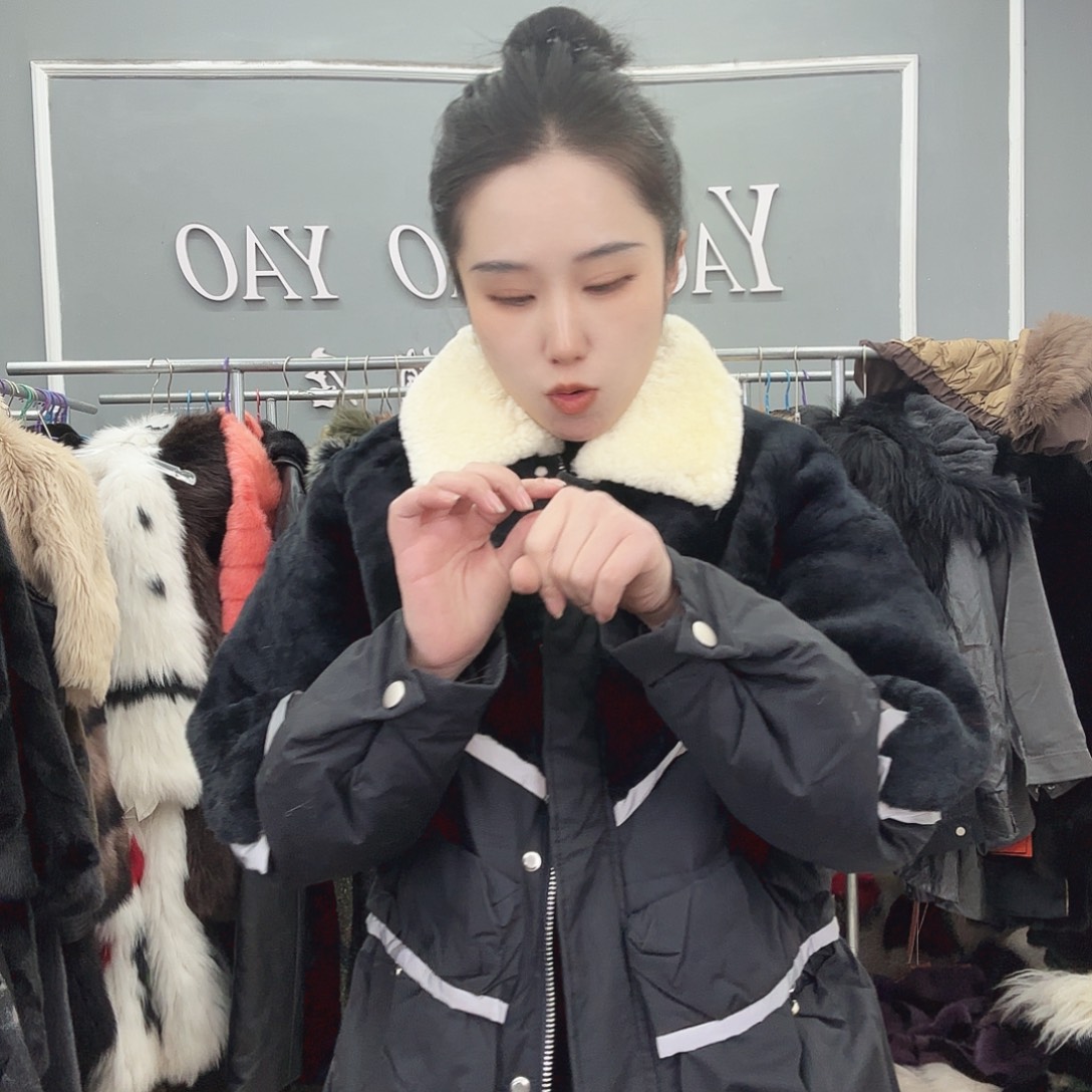 姚小妖家高端皮草