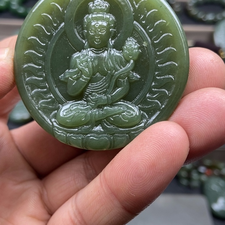 和田玉颈饰未镶嵌