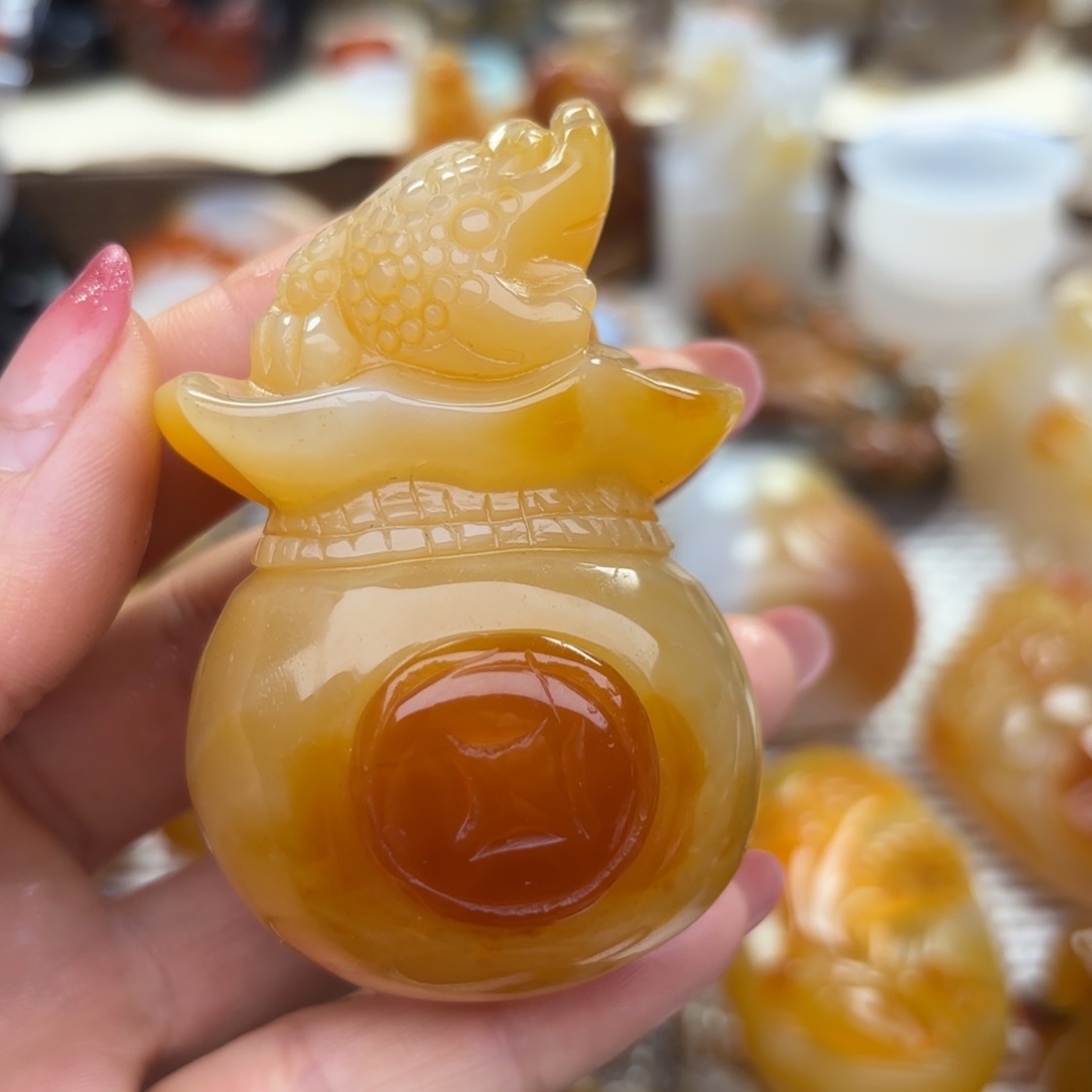 玛瑙/玉髓把件未镶嵌