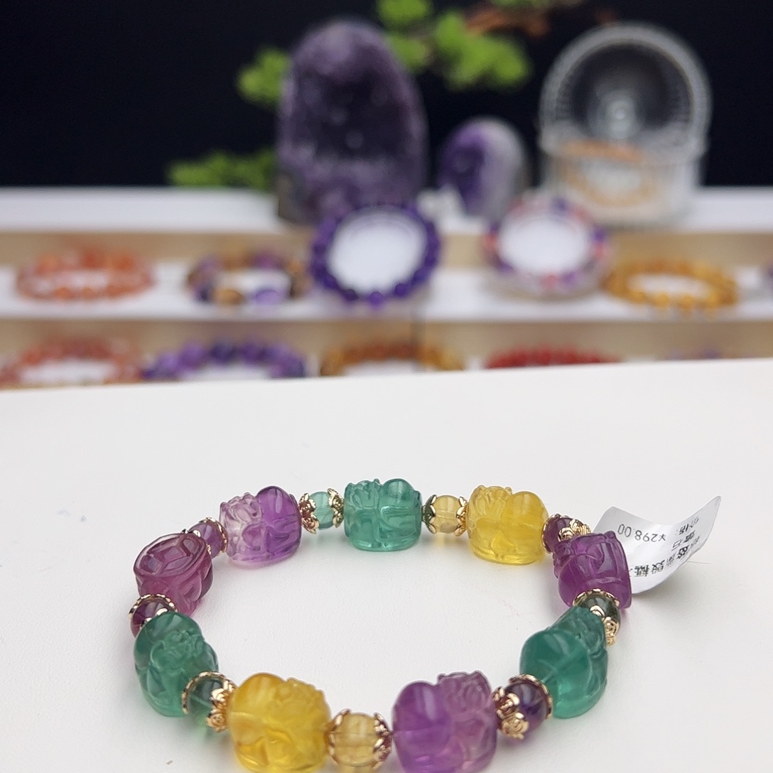 水晶手链未镶嵌萤shi貔貅