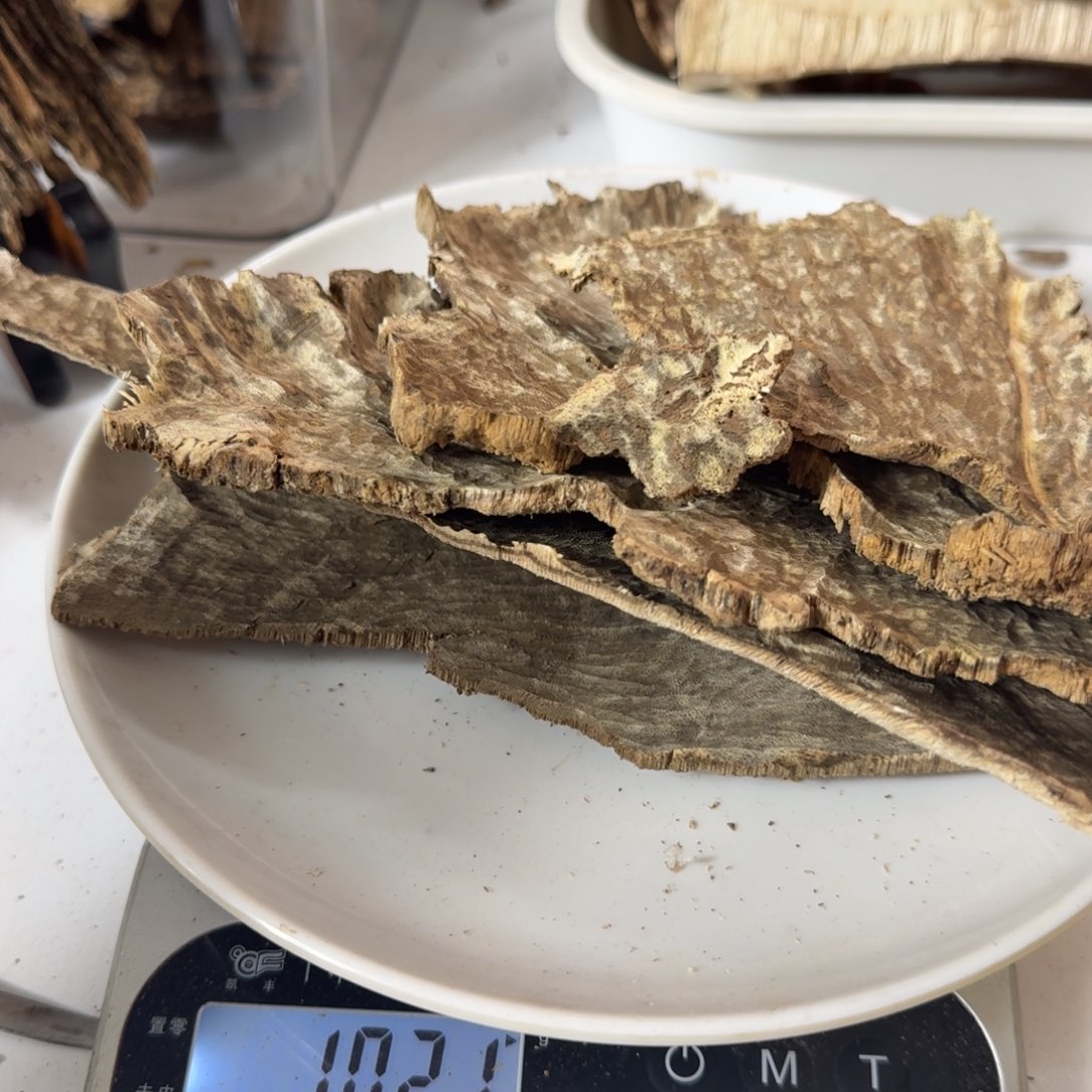 沉香碎屑沉香香港老板头102克