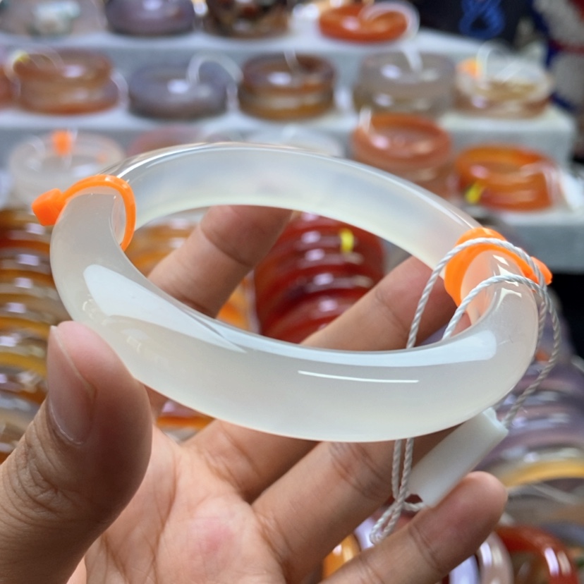 【闪购商品】玛瑙/玉髓手镯未镶嵌