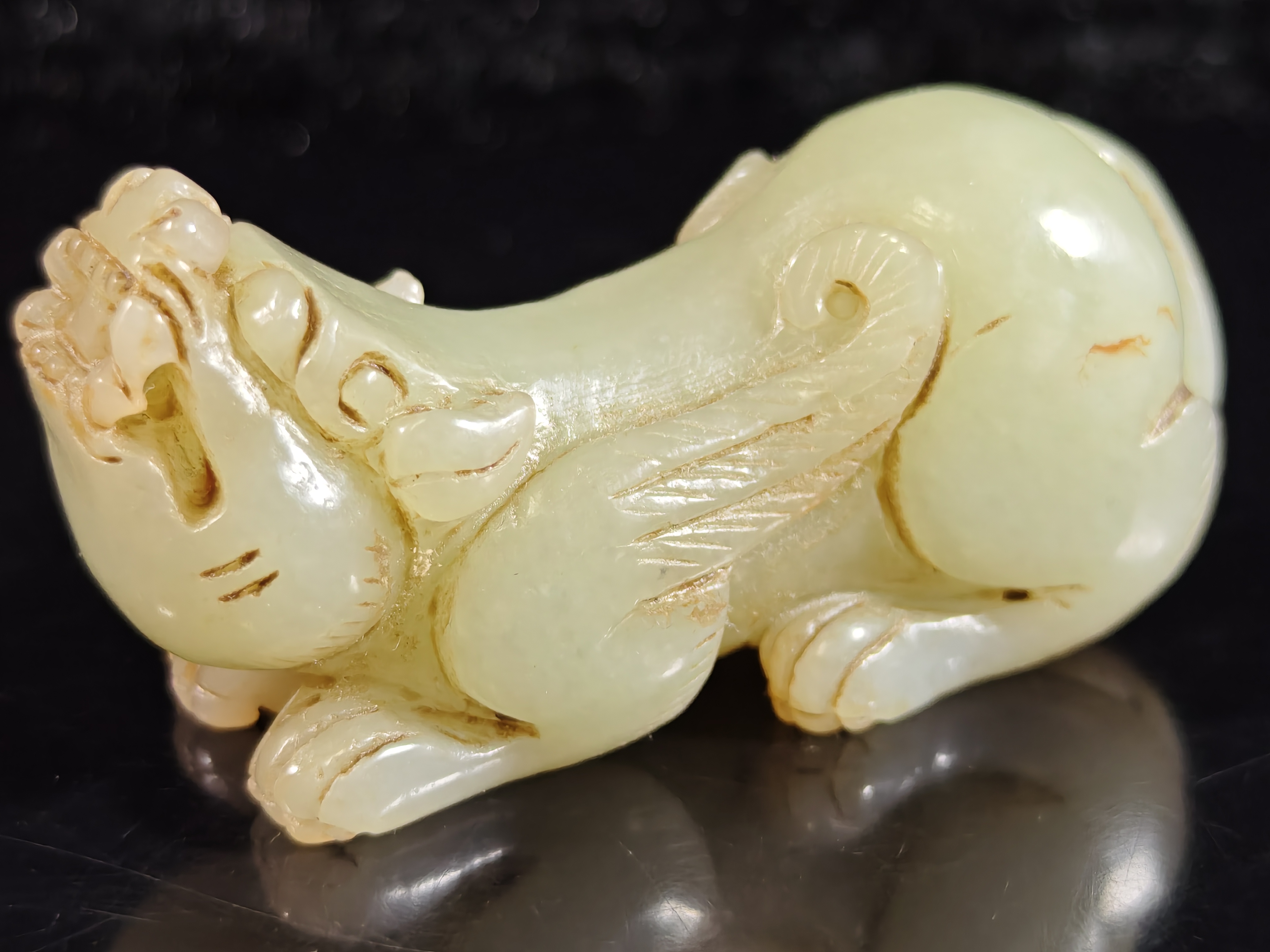 天然和田玉瑞兽呈祥把件摆件