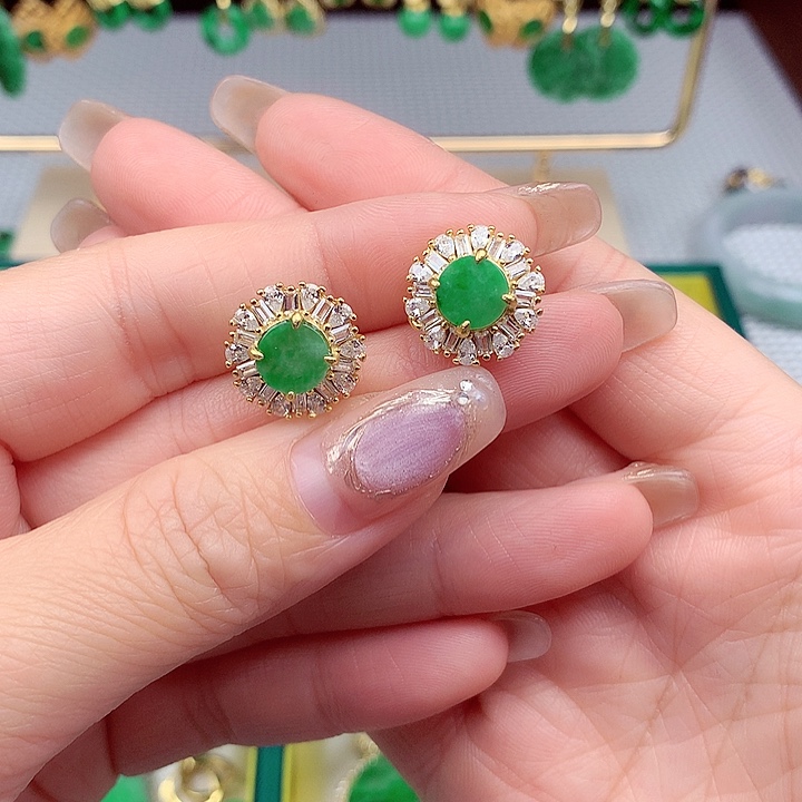 翡翠颈饰银S925镶嵌翡翠