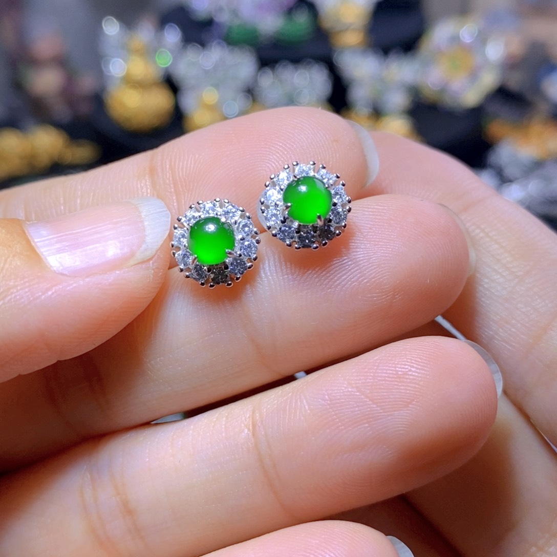 翡翠银S925镶嵌耳钉天然翡翠
